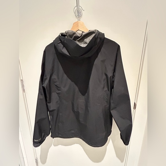 Outdoor Research rain jacket - Picture 4 of 4